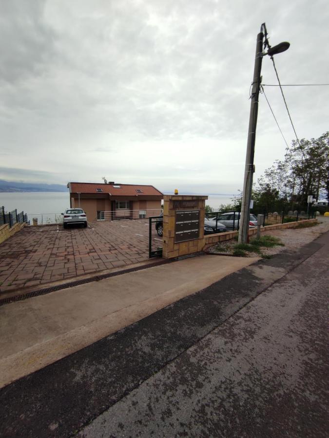 Panorama Apartment *